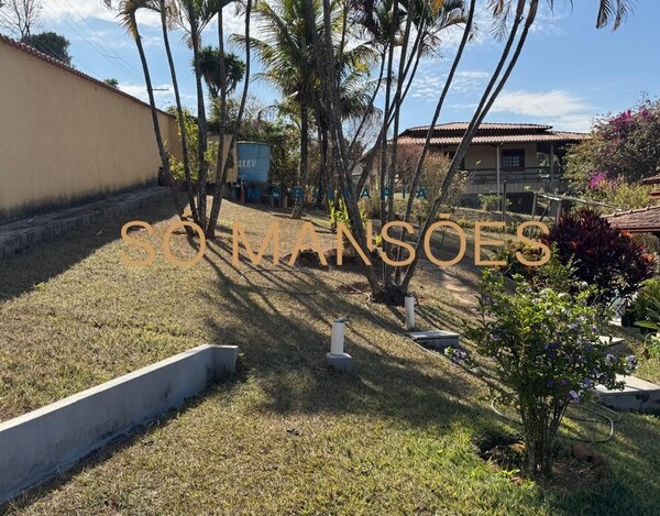 CASA À VENDA NO CONDOMÍNIO VALE DO OURO EM RIBEIRÃO DAS NEVES