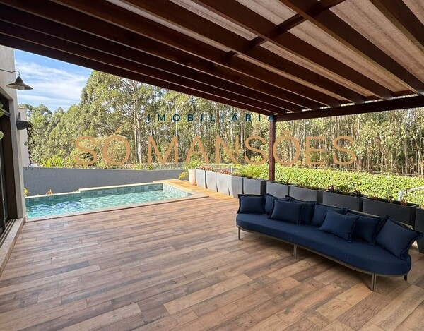 CASA À VENDA NO ALPHAVILLE LAGOA DOS INGLESES - PENÍNSULA DOS PÁSSAROS