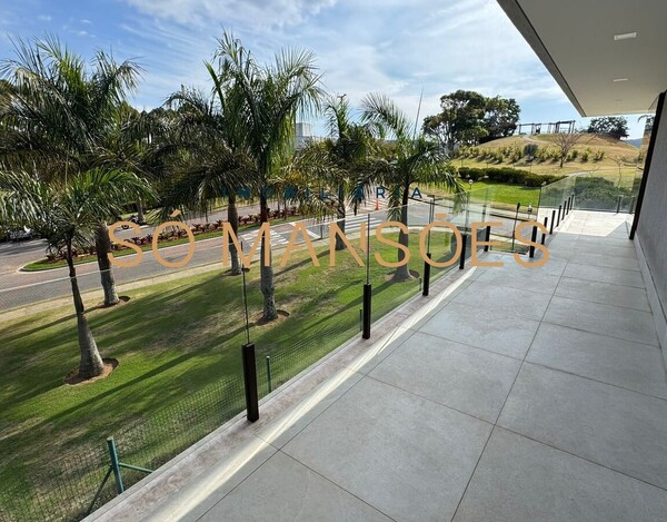 CASA À VENDA NO ALPHAVILLE LAGOA DOS INGLESES - PENÍNSULA DOS PÁSSAROS