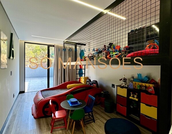 VALE DOS CRISTAIS - CASA À VENDA EM NOVA LIMA