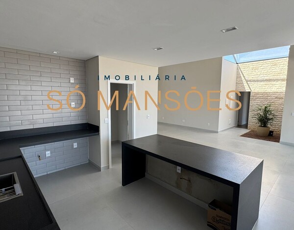 CASA À VENDA NO CONDOMÍNIO MONT VILLE EM LAGOA SANTA