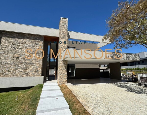 CASA À VENDA NO CONDOMÍNIO VITORIA GOLF EM LAGOA SANTA
