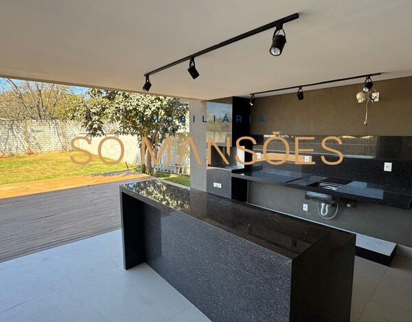 CASA À VENDA NO CONDOMÍNIO VITORIA GOLF EM LAGOA SANTA