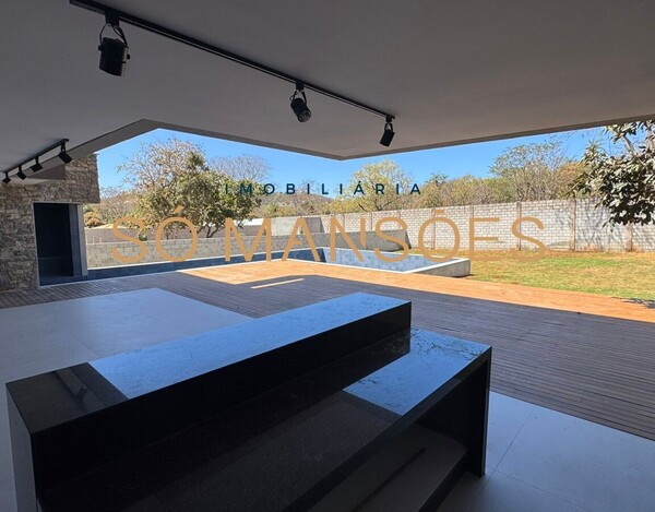 CASA À VENDA NO CONDOMÍNIO VITORIA GOLF EM LAGOA SANTA