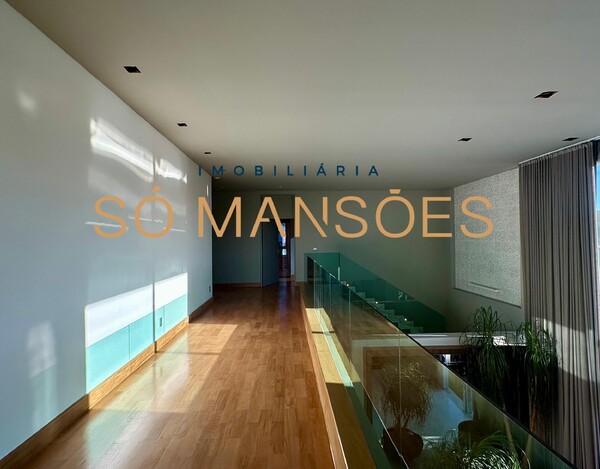 VALE DOS CRISTAIS - CASA À VENDA EM NOVA LIMA