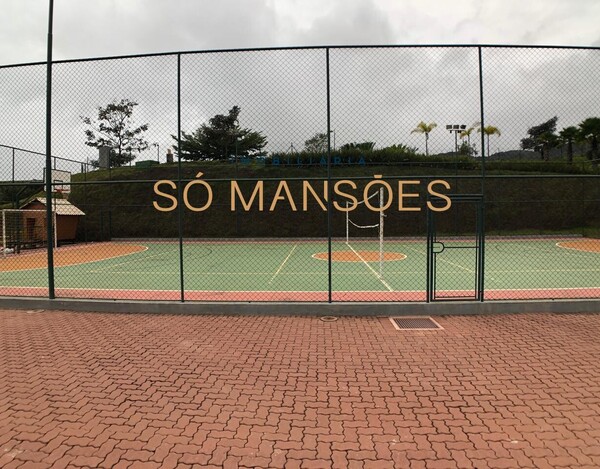 LOTE / TERRENO DE 3.710m² À VENDA NO CONDOMÍNIO QUINTAS DO MORRO