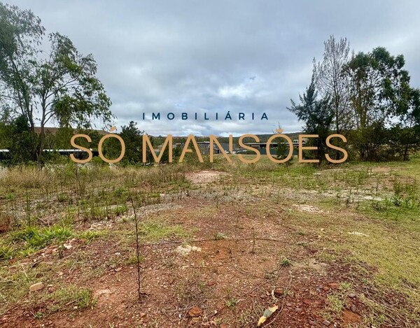 LOTE / TERRENO À VENDA NO CONDOMÍNIO MORRO DO CHAPÉU