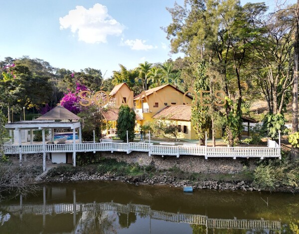 SITIO À VENDA EM BETIM