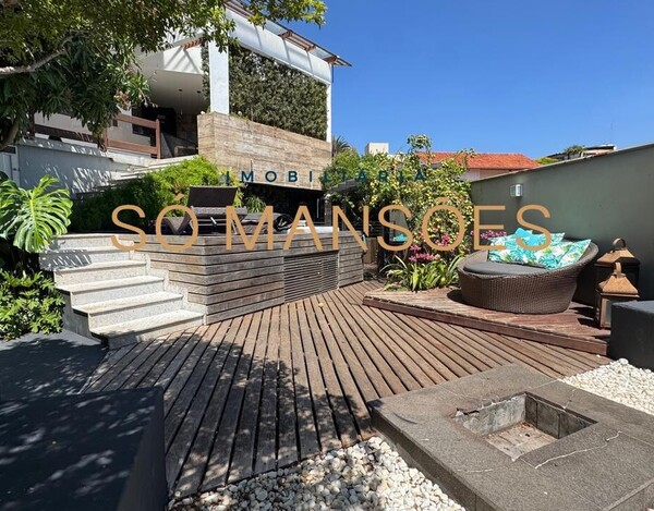CASA À VENDA NO BAIRRO SANTA LÚCIA 
