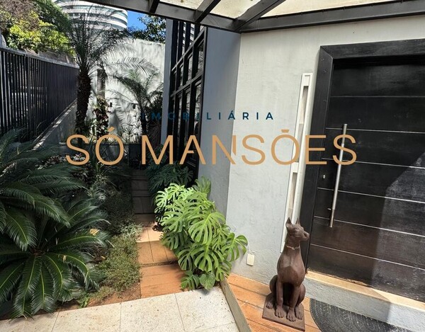 CASA À VENDA NO BAIRRO SANTA LÚCIA 