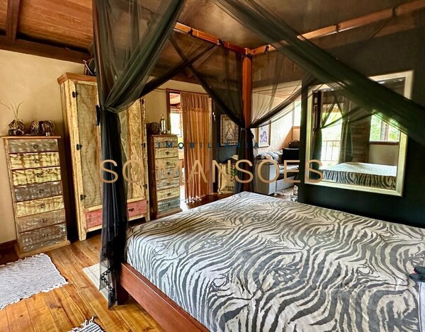 CASA À VENDA EM ARRAIAL D' AJUDA - BA