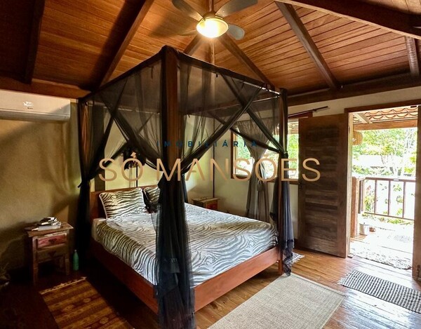 CASA À VENDA EM ARRAIAL D' AJUDA - BA