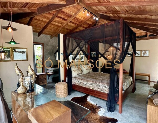 CASA À VENDA EM ARRAIAL D' AJUDA - BA