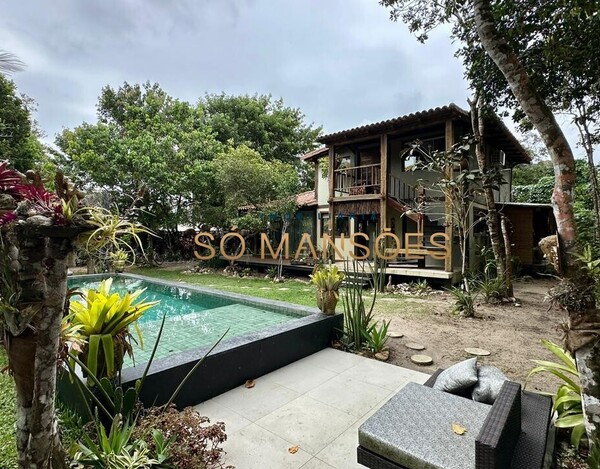 CASA À VENDA EM ARRAIAL D' AJUDA - BA