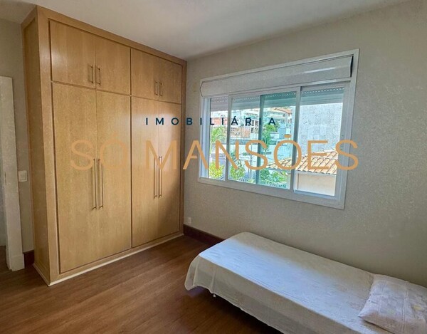CASA À VENDA NO BAIRRO SÃO BENTO EM BH