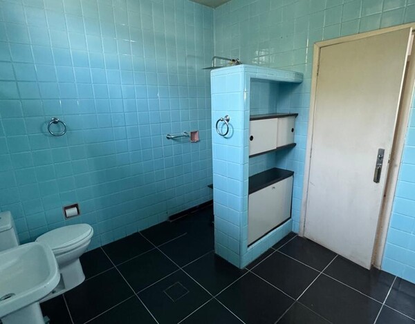 CASA Á VENDA NO BAIRRO CIDADE JARDIM EM BH