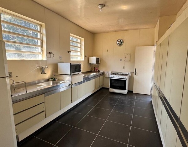 CASA Á VENDA NO BAIRRO CIDADE JARDIM EM BH