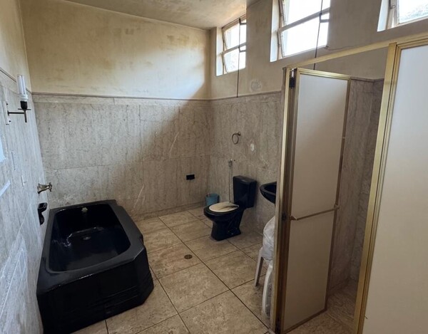 CASA Á VENDA NO BAIRRO CIDADE JARDIM EM BH