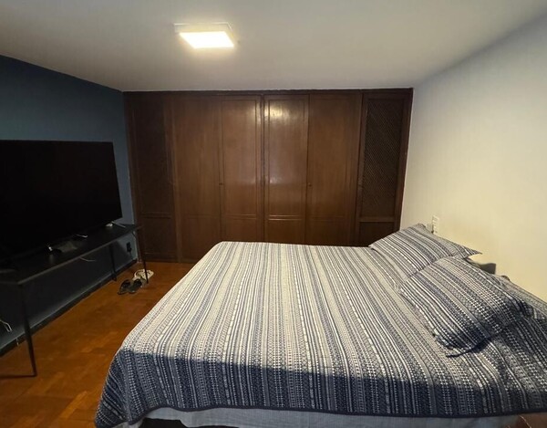 CASA Á VENDA NO BAIRRO CIDADE JARDIM EM BH