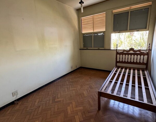 CASA Á VENDA NO BAIRRO CIDADE JARDIM EM BH