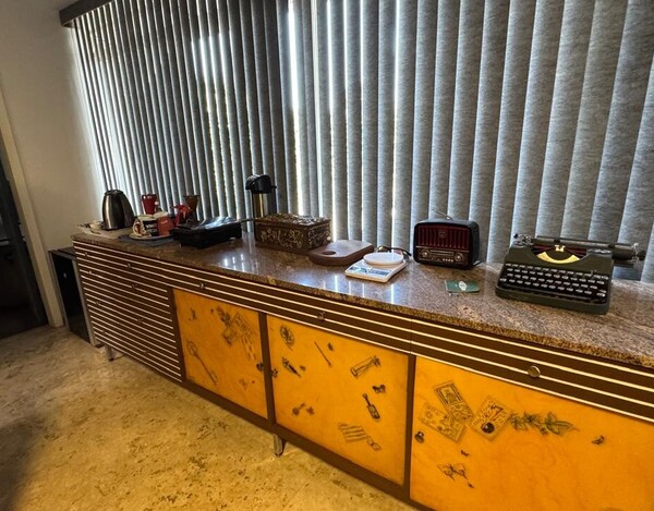 CASA Á VENDA NO BAIRRO CIDADE JARDIM EM BH