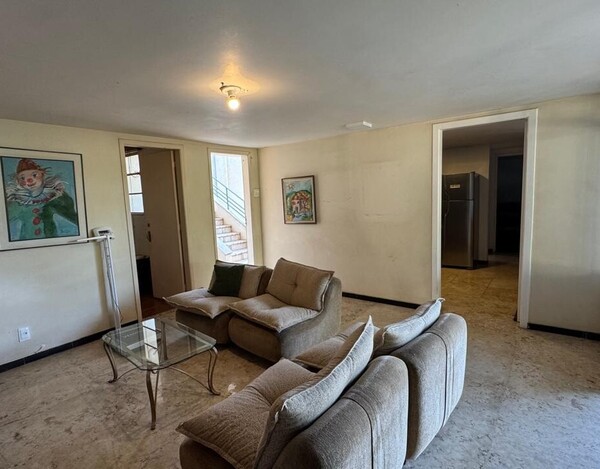 CASA Á VENDA NO BAIRRO CIDADE JARDIM EM BH