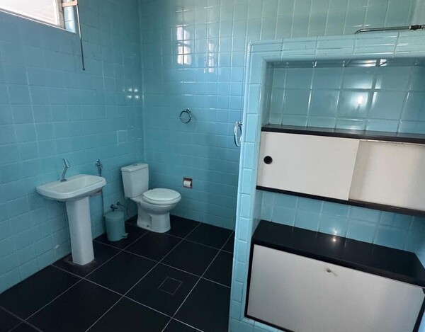 CASA Á VENDA NO BAIRRO CIDADE JARDIM EM BH