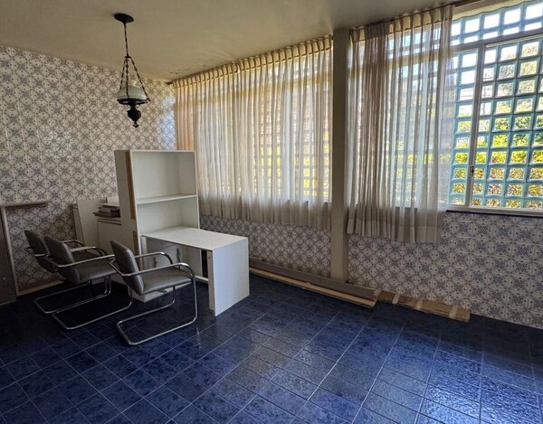 CASA Á VENDA NO BAIRRO CIDADE JARDIM EM BH