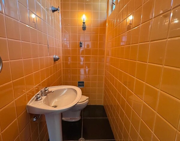 CASA Á VENDA NO BAIRRO CIDADE JARDIM EM BH