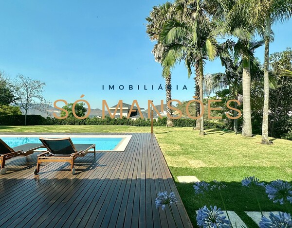 VALE DOS CRISTAIS - CASA À VENDA EM NOVA LIMA