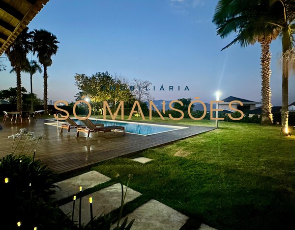 VALE DOS CRISTAIS - CASA À VENDA EM NOVA LIMA