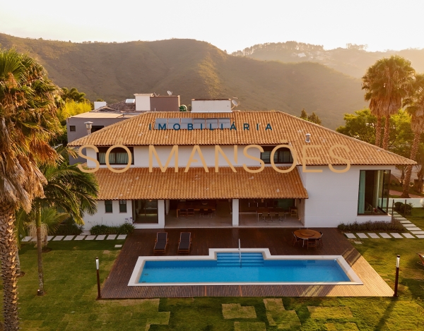 Casa Exclusiva de 564 m² à Venda com 4 Suítes e Vista Panorâmica no Vale dos Cristais, Nova Lima - MG