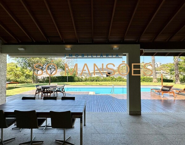 VALE DOS CRISTAIS - CASA À VENDA EM NOVA LIMA