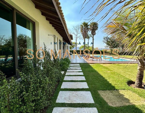 VALE DOS CRISTAIS - CASA À VENDA EM NOVA LIMA