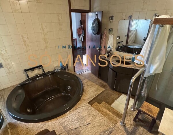 CASA À VENDA NO BAIRRO SÃO BENTO EM BELO HORIZONTE