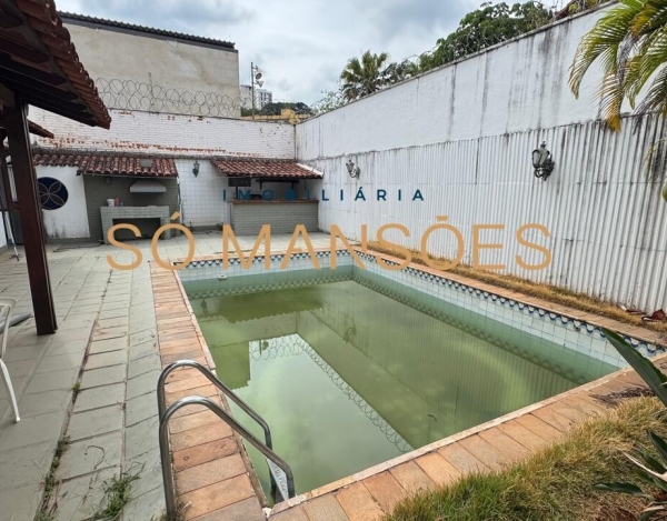 Casa de Alto Padrão de 315 m² à Venda com 2 Suítes e Home Theater no São Bento, Belo Horizonte - MG