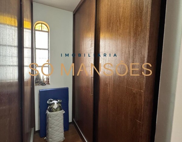 CASA À VENDA NO BAIRRO SÃO BENTO EM BELO HORIZONTE