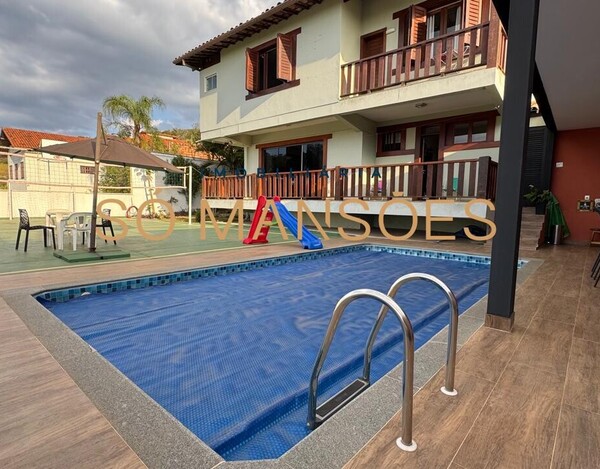 CASA À VENDA NO BAIRRO SANTA LÚCIA 