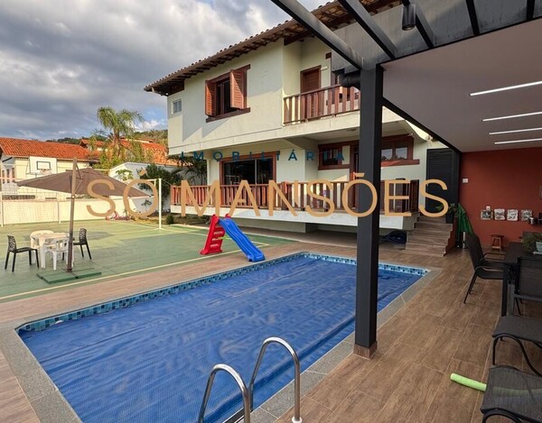 CASA À VENDA NO BAIRRO SANTA LÚCIA 