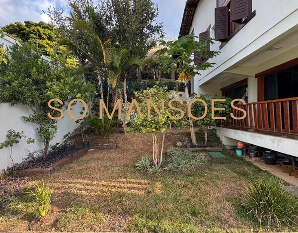 CASA À VENDA NO BAIRRO SANTA LÚCIA 