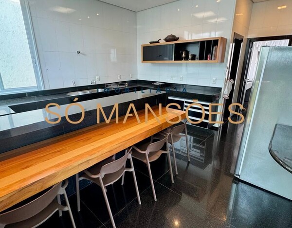 CASA À VENDA NO BAIRRO SÃO BENTO EM BELO HORIZONTE