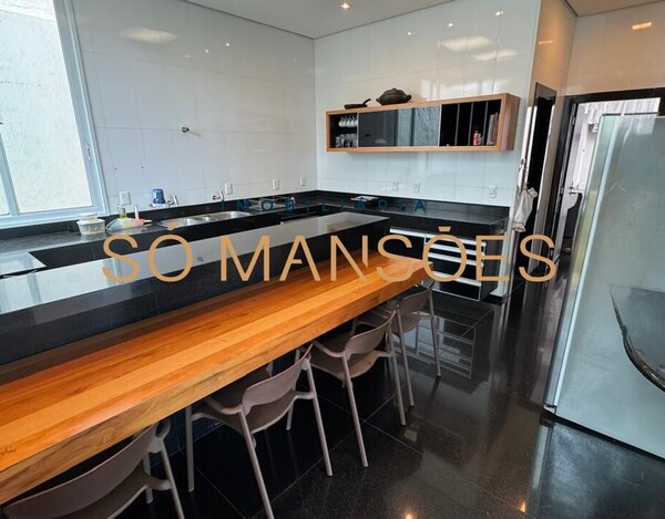 CASA À VENDA NO BAIRRO SÃO BENTO EM BELO HORIZONTE