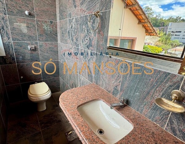 CASA À VENDA NO BAIRRO SANTA LÚCIA EM BELO HORIZONTE