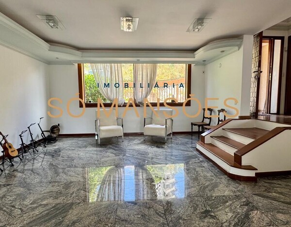 CASA À VENDA NO BAIRRO SANTA LÚCIA EM BELO HORIZONTE