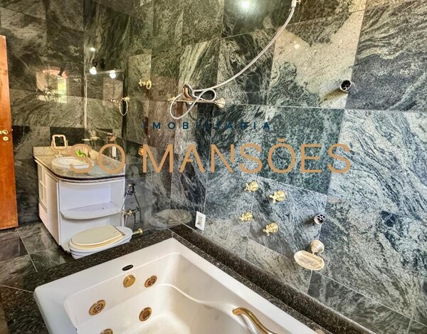 CASA À VENDA NO BAIRRO SANTA LÚCIA EM BELO HORIZONTE