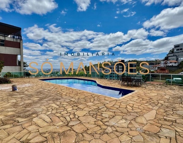 CASA À VENDA NO BAIRRO SANTA LÚCIA EM BELO HORIZONTE