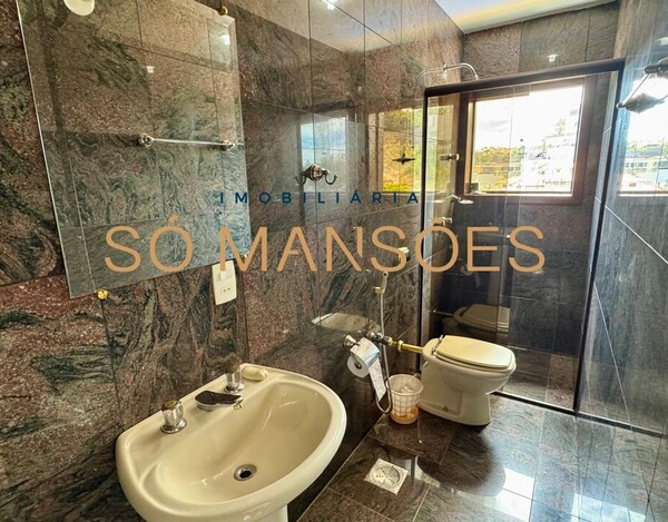 CASA À VENDA NO BAIRRO SANTA LÚCIA EM BELO HORIZONTE