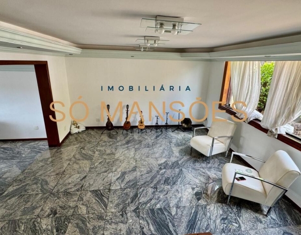Casa de Alto Padrão de 642 m² à Venda com 3 Suítes e Espaço Gourmet no Santa Lúcia, Belo Horizonte - MG