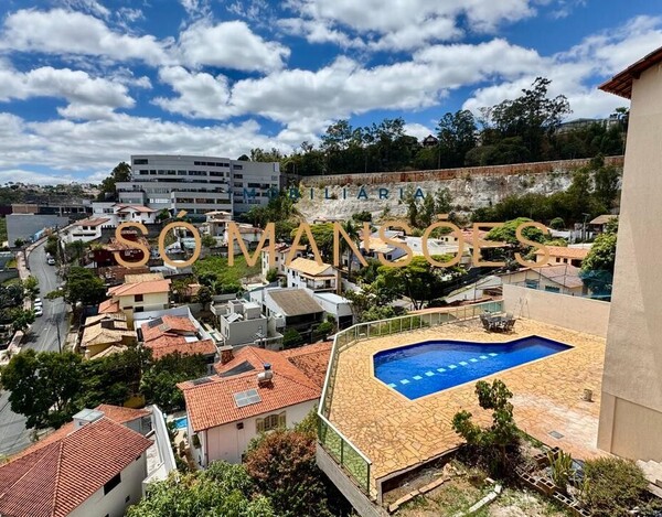 CASA À VENDA NO BAIRRO SANTA LÚCIA EM BELO HORIZONTE