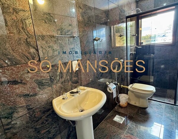 CASA À VENDA NO BAIRRO SANTA LÚCIA EM BELO HORIZONTE